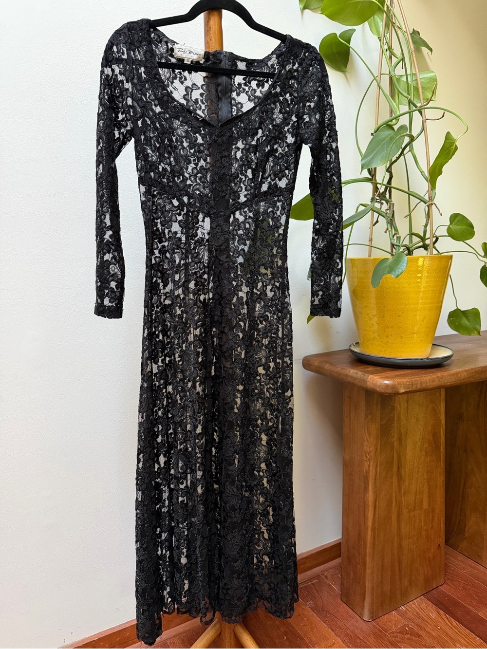 Black Lace Long Sleeve Maxi Dress Women's Dress S